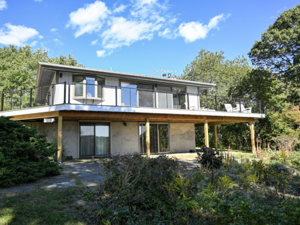 Barlow Pond House
